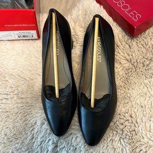 NIB Aerosoles Silver Star 7.5 mid heel